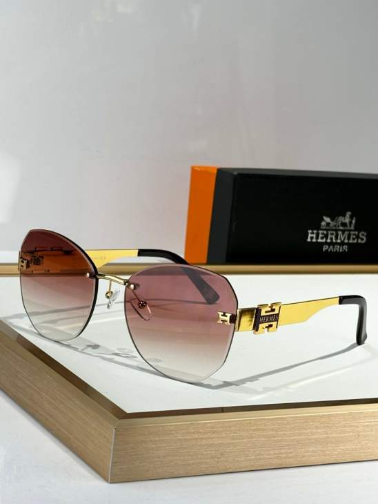 Picture of Hermes Sunglasses _SKUfw71516607fw